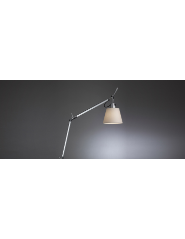 Artemide Tolomeo Tavolo Con Diffusore Basculante Pergamena Senza Base